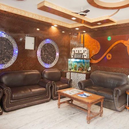 Oyo 343 Pop Life Hotel Kohalpur Exterior photo